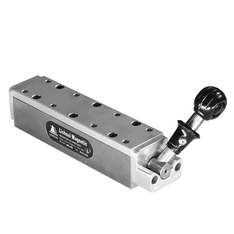 MAGNETIC BASE